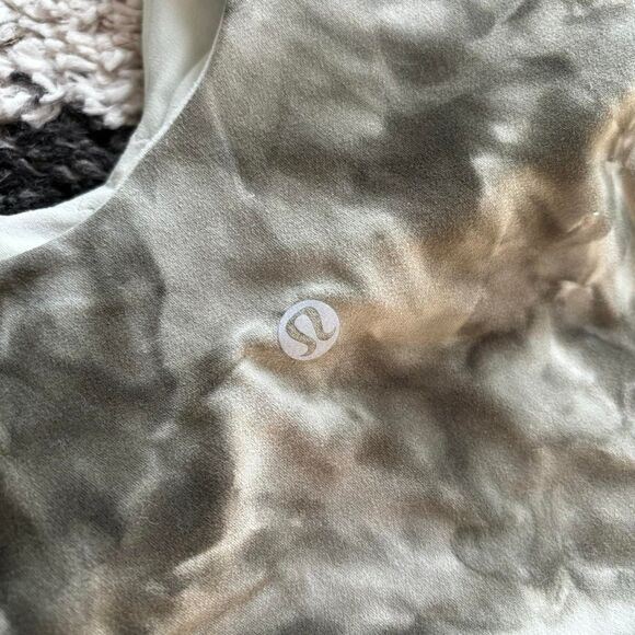 Lululemon Women's Black and Green Vest - Picture 6 of 8